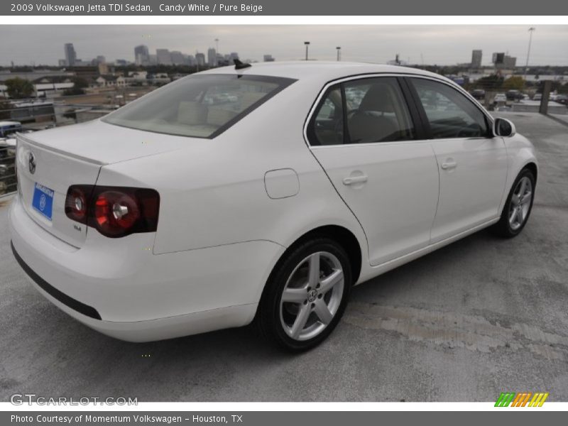 Candy White / Pure Beige 2009 Volkswagen Jetta TDI Sedan