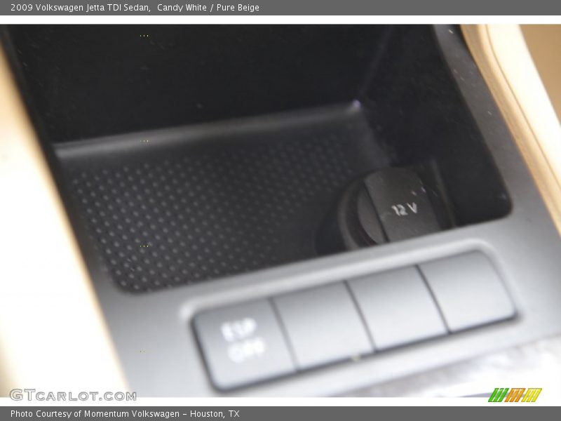 Candy White / Pure Beige 2009 Volkswagen Jetta TDI Sedan