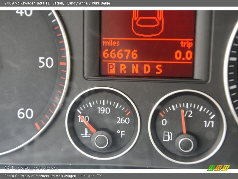 Candy White / Pure Beige 2009 Volkswagen Jetta TDI Sedan