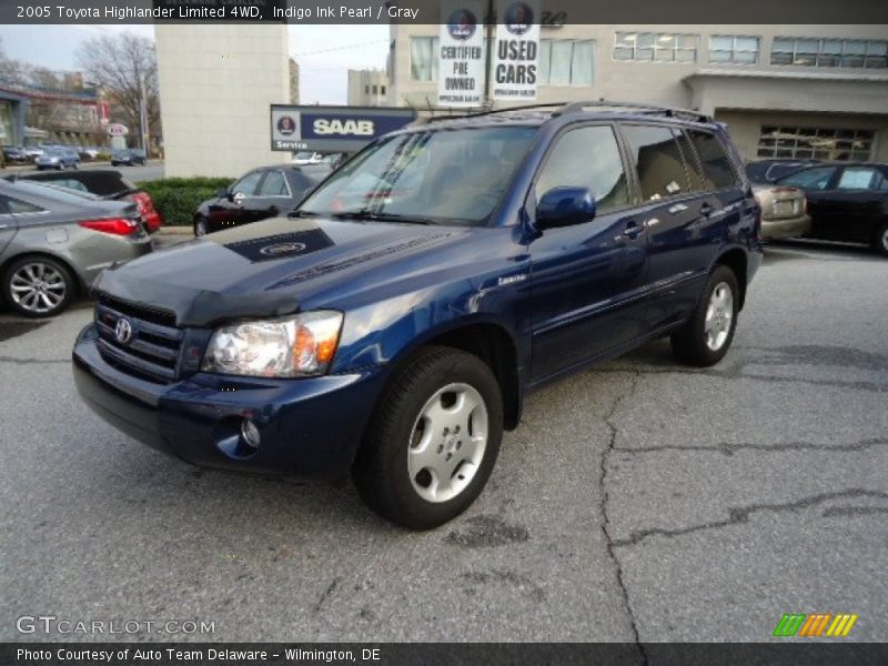 Indigo Ink Pearl / Gray 2005 Toyota Highlander Limited 4WD