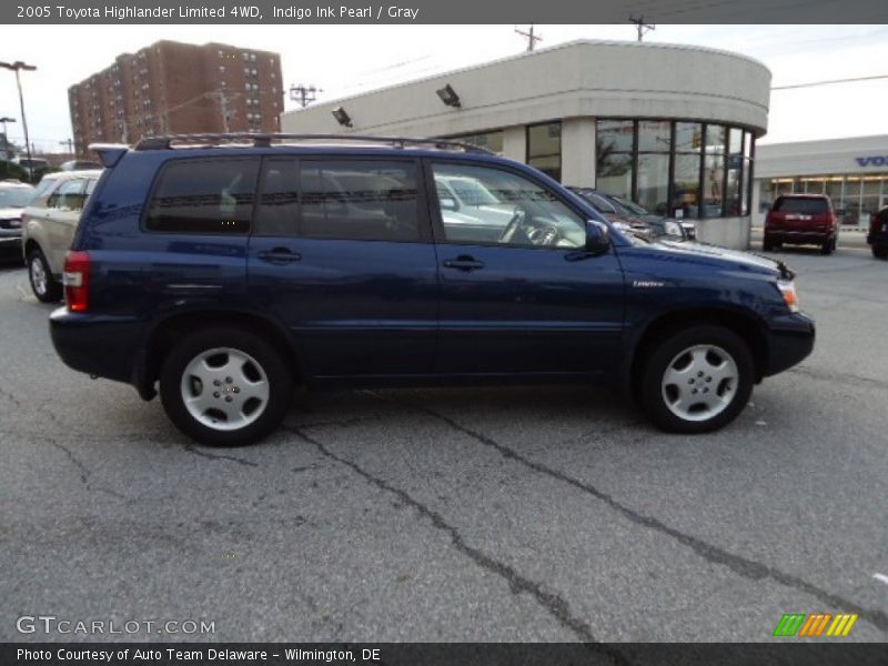 Indigo Ink Pearl / Gray 2005 Toyota Highlander Limited 4WD