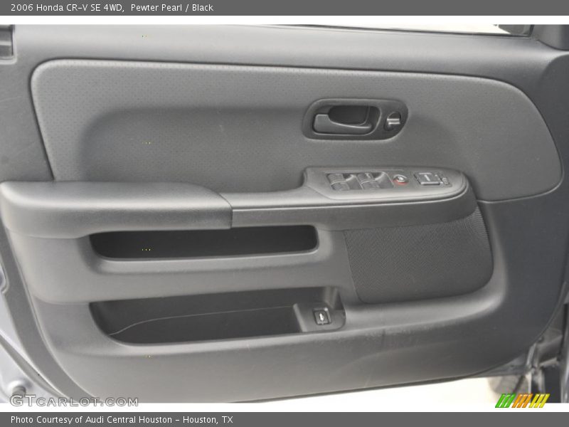 Pewter Pearl / Black 2006 Honda CR-V SE 4WD