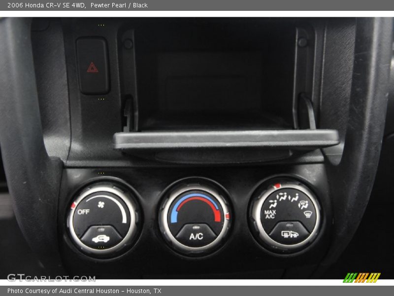 Pewter Pearl / Black 2006 Honda CR-V SE 4WD