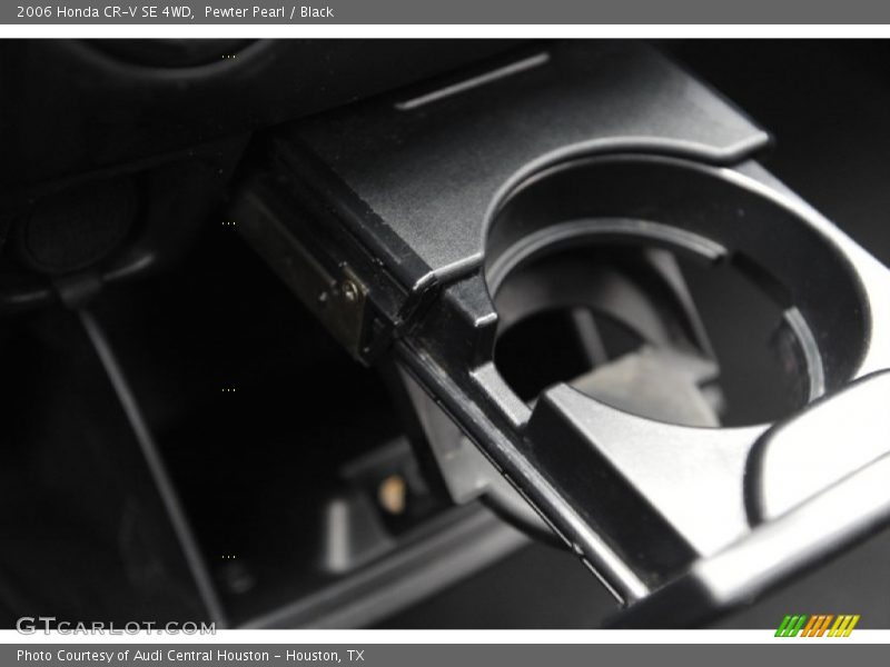 Pewter Pearl / Black 2006 Honda CR-V SE 4WD