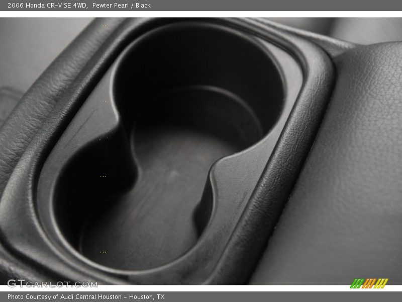 Pewter Pearl / Black 2006 Honda CR-V SE 4WD