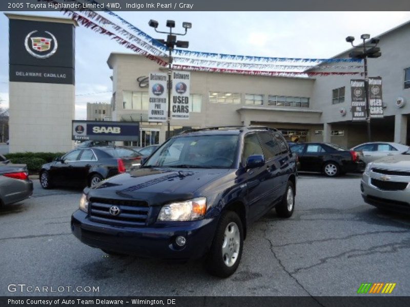 Indigo Ink Pearl / Gray 2005 Toyota Highlander Limited 4WD