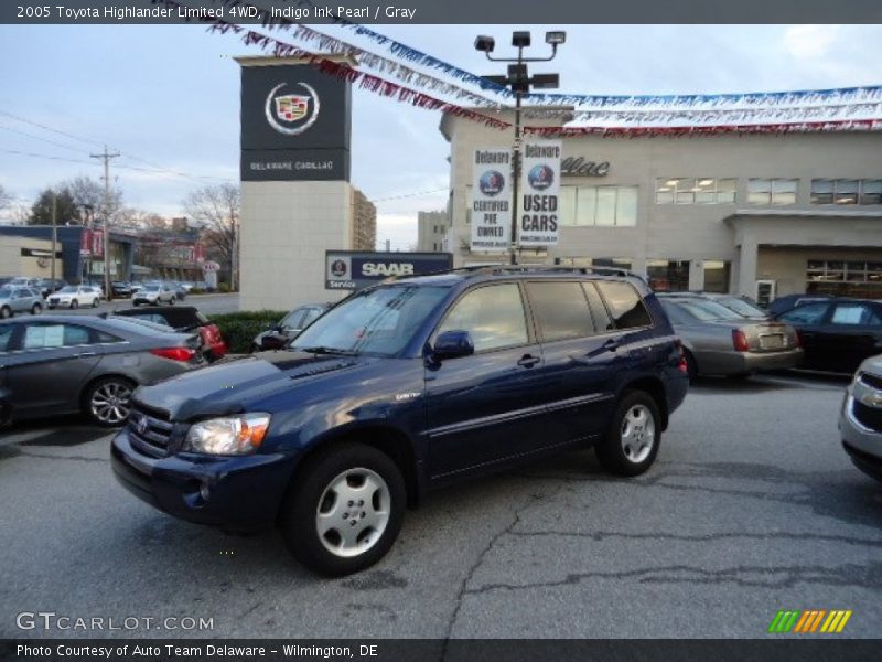 Indigo Ink Pearl / Gray 2005 Toyota Highlander Limited 4WD