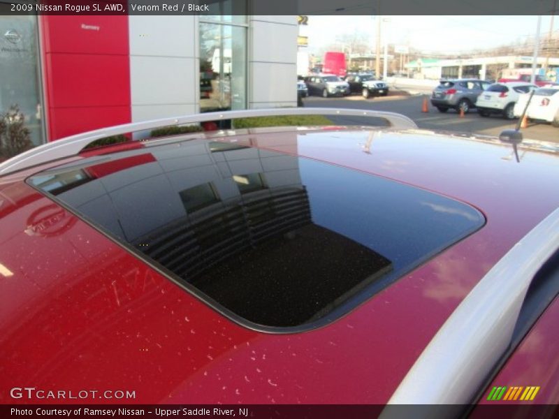 Venom Red / Black 2009 Nissan Rogue SL AWD