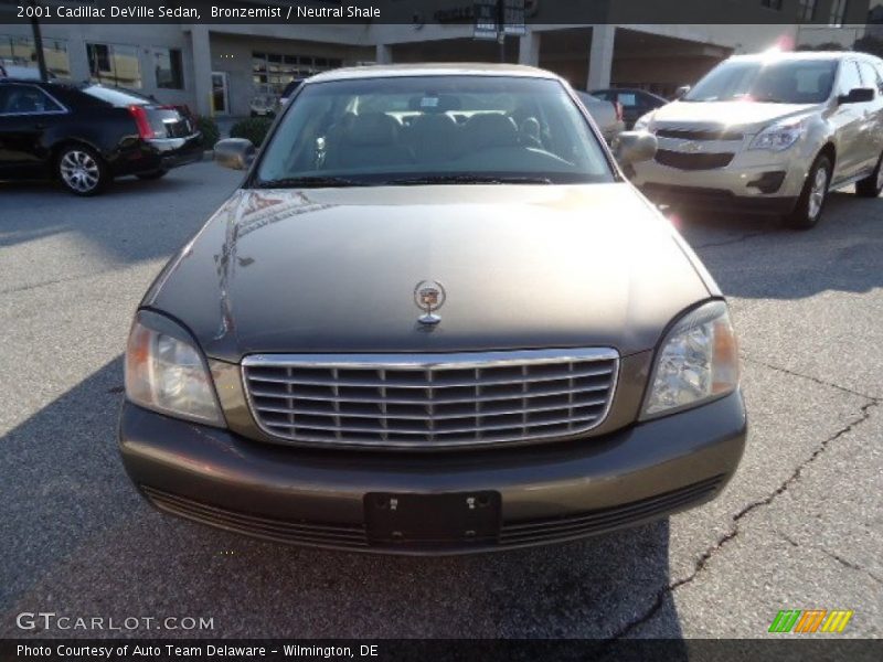 Bronzemist / Neutral Shale 2001 Cadillac DeVille Sedan