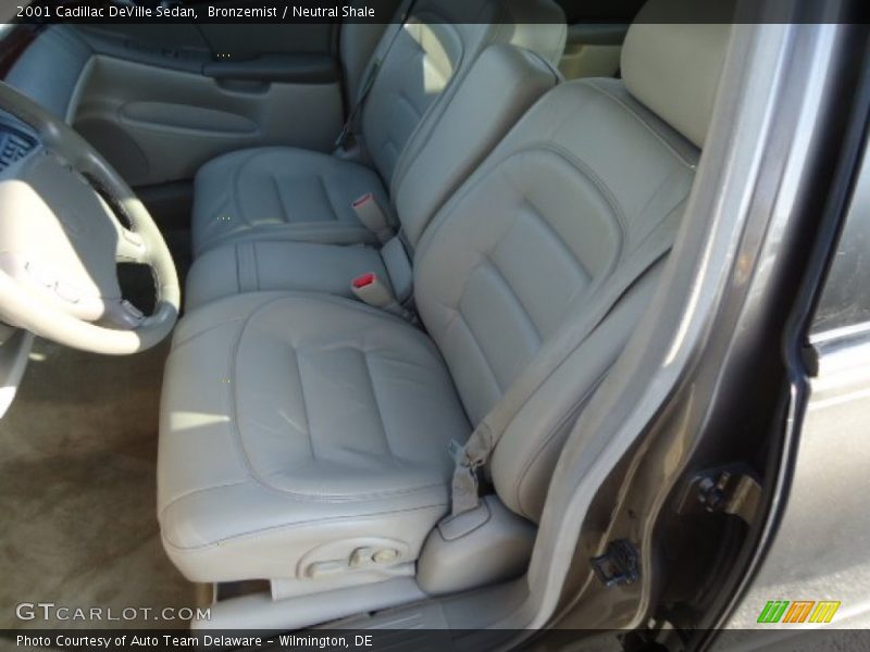 Bronzemist / Neutral Shale 2001 Cadillac DeVille Sedan