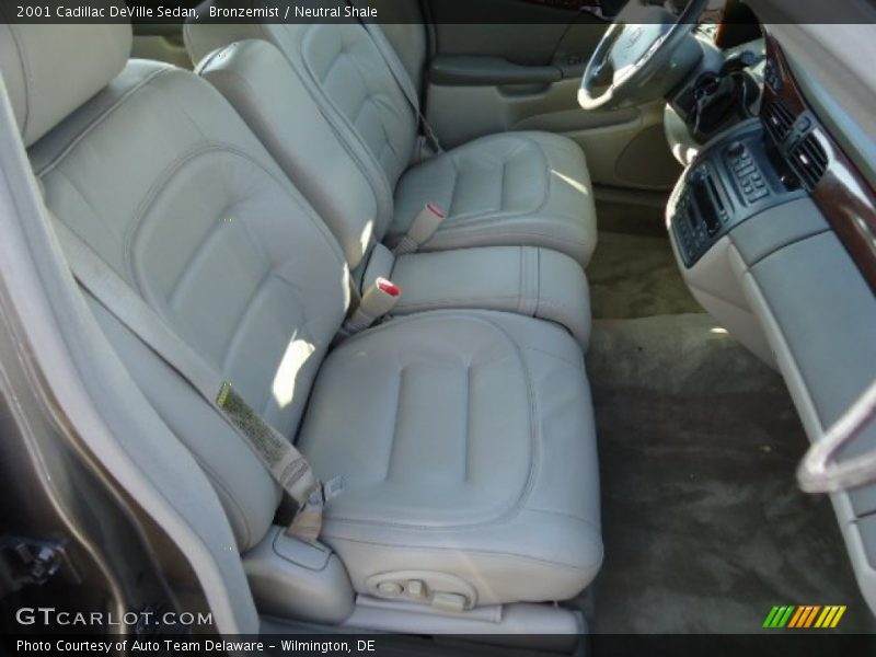 Bronzemist / Neutral Shale 2001 Cadillac DeVille Sedan