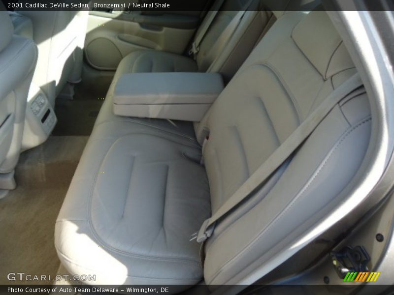 Bronzemist / Neutral Shale 2001 Cadillac DeVille Sedan