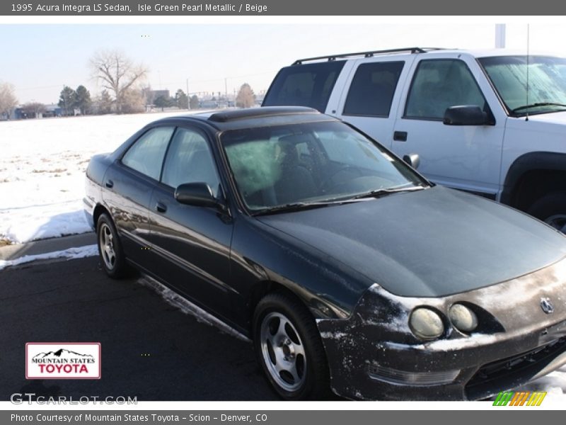 Isle Green Pearl Metallic / Beige 1995 Acura Integra LS Sedan