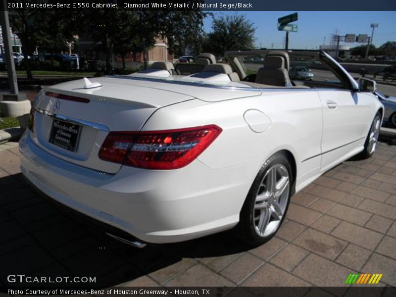 Diamond White Metallic / Natural Beige/Black 2011 Mercedes-Benz E 550 Cabriolet