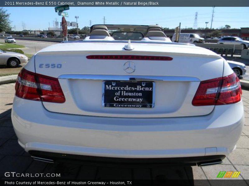 Diamond White Metallic / Natural Beige/Black 2011 Mercedes-Benz E 550 Cabriolet