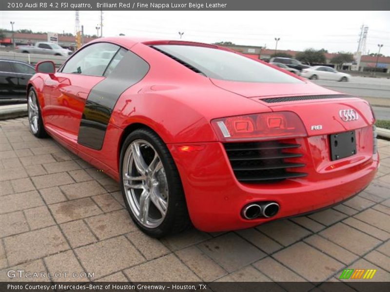  2010 R8 4.2 FSI quattro Brilliant Red