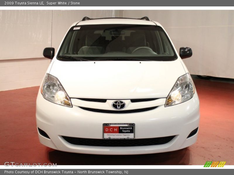 Super White / Stone 2009 Toyota Sienna LE