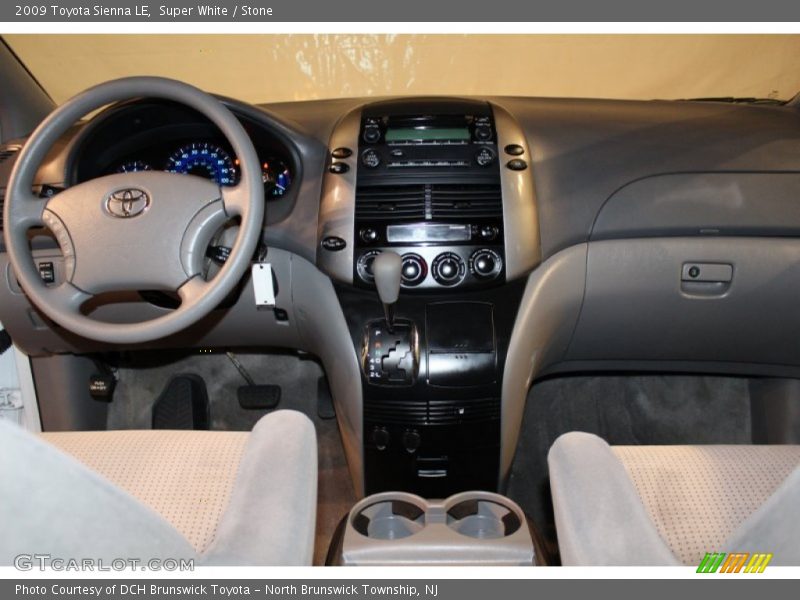 Super White / Stone 2009 Toyota Sienna LE