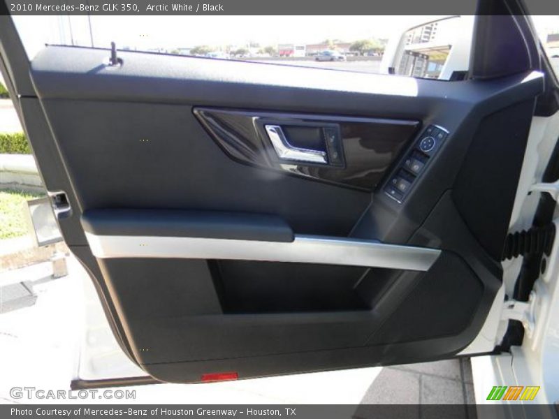 Arctic White / Black 2010 Mercedes-Benz GLK 350