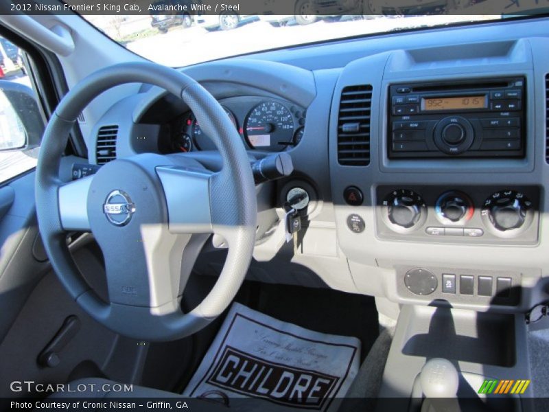 Avalanche White / Steel 2012 Nissan Frontier S King Cab