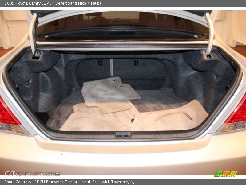 Desert Sand Mica / Taupe 2005 Toyota Camry LE V6