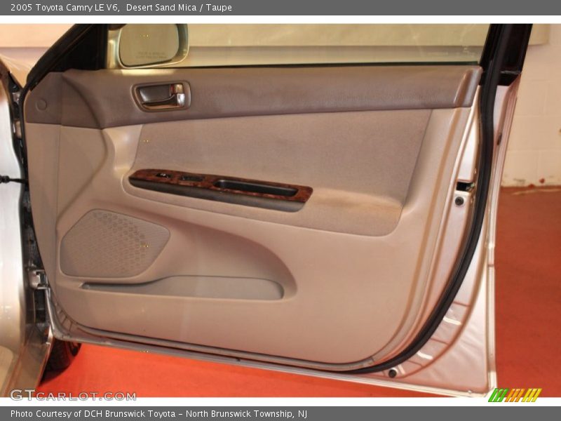 Desert Sand Mica / Taupe 2005 Toyota Camry LE V6