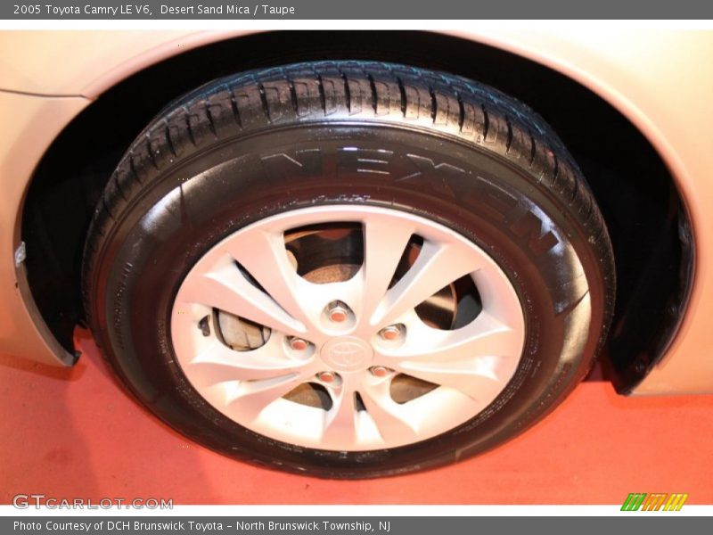 Desert Sand Mica / Taupe 2005 Toyota Camry LE V6