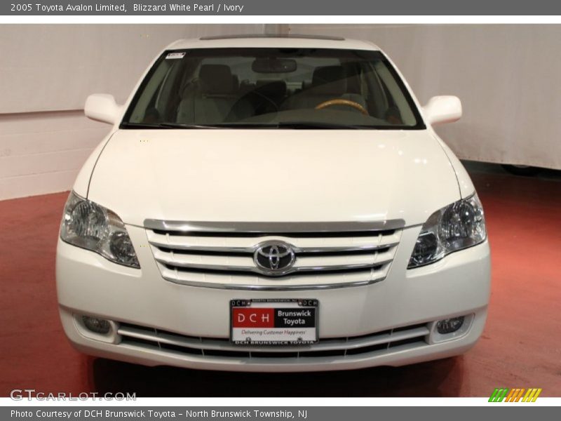 Blizzard White Pearl / Ivory 2005 Toyota Avalon Limited