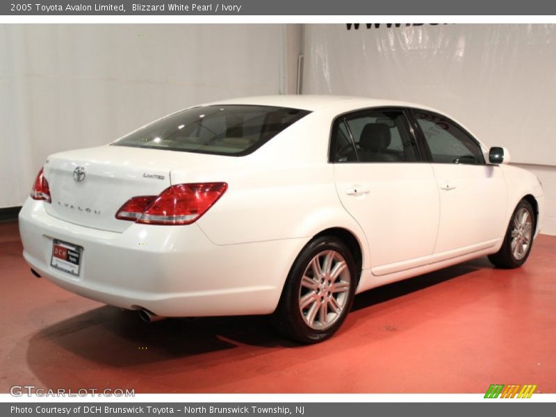 Blizzard White Pearl / Ivory 2005 Toyota Avalon Limited
