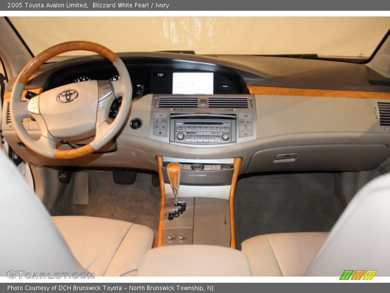 Blizzard White Pearl / Ivory 2005 Toyota Avalon Limited