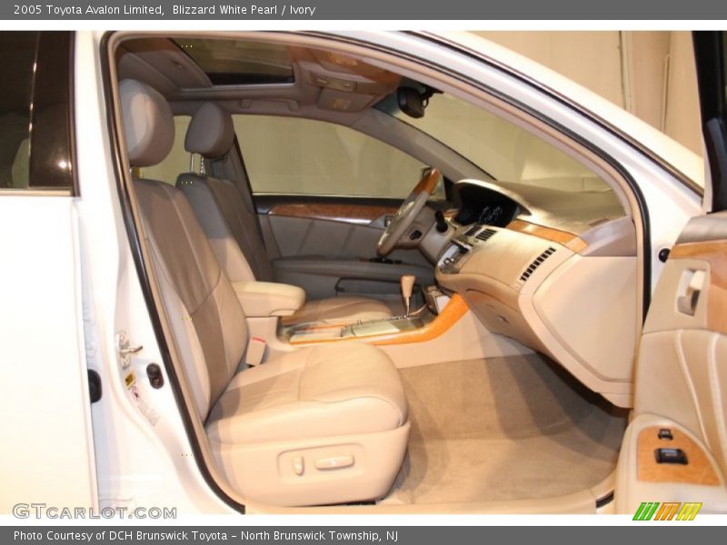 Blizzard White Pearl / Ivory 2005 Toyota Avalon Limited