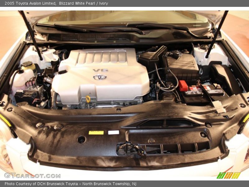 Blizzard White Pearl / Ivory 2005 Toyota Avalon Limited