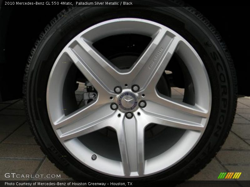  2010 GL 550 4Matic Wheel