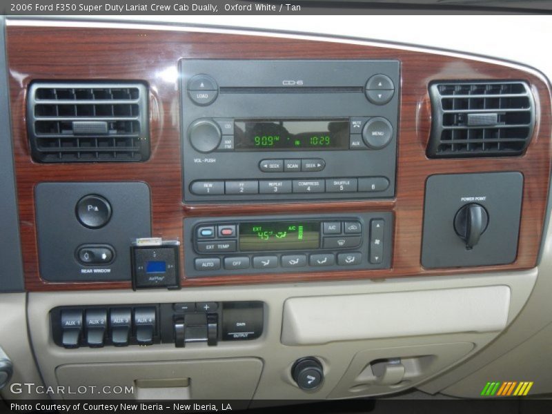 Controls of 2006 F350 Super Duty Lariat Crew Cab Dually