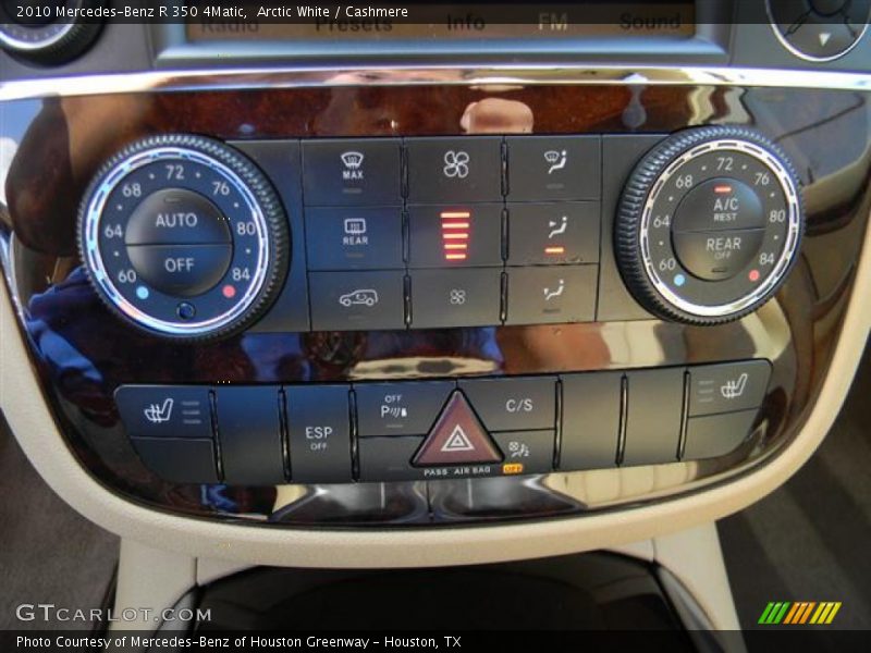 Controls of 2010 R 350 4Matic