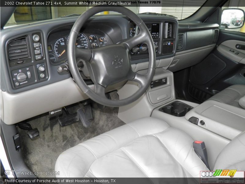 Summit White / Medium Gray/Neutral 2002 Chevrolet Tahoe Z71 4x4