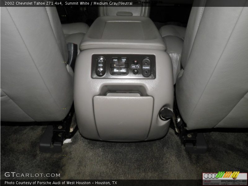 Summit White / Medium Gray/Neutral 2002 Chevrolet Tahoe Z71 4x4