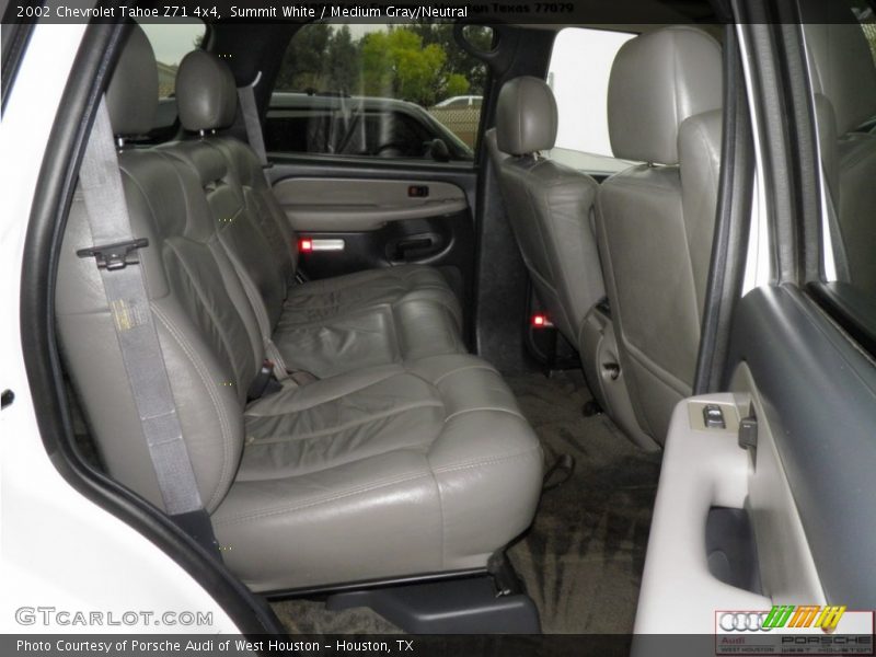 Summit White / Medium Gray/Neutral 2002 Chevrolet Tahoe Z71 4x4
