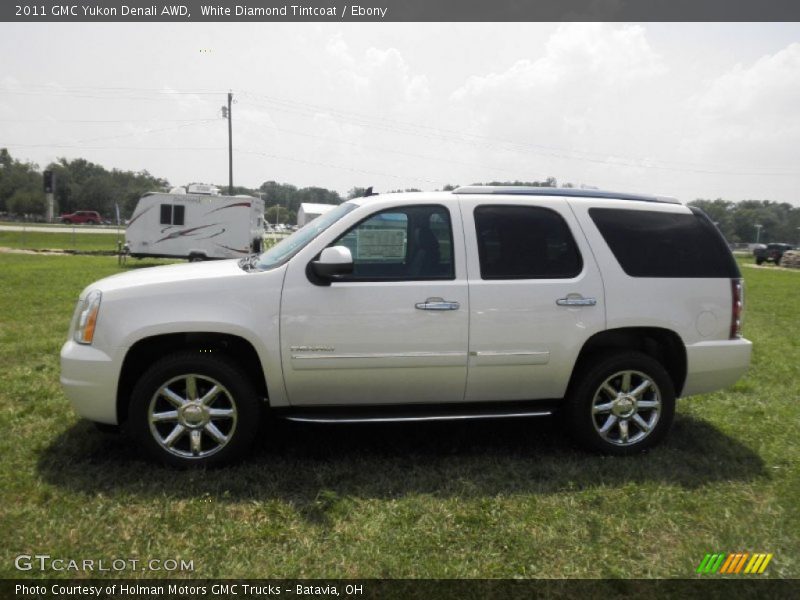 White Diamond Tintcoat / Ebony 2011 GMC Yukon Denali AWD