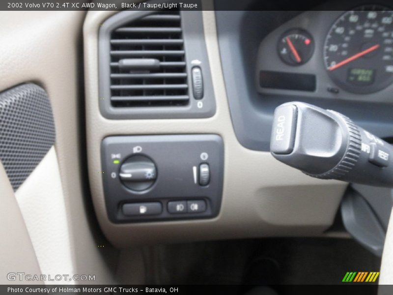 Black / Taupe/Light Taupe 2002 Volvo V70 2.4T XC AWD Wagon