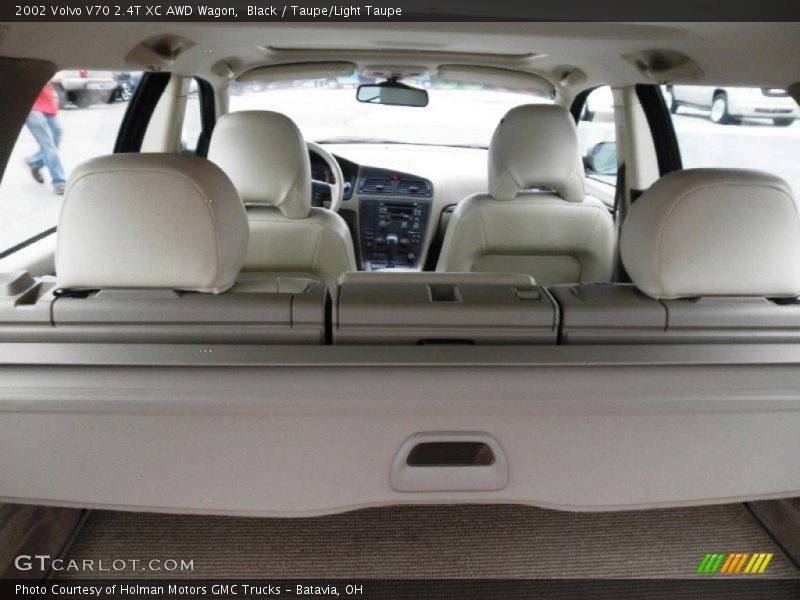 Black / Taupe/Light Taupe 2002 Volvo V70 2.4T XC AWD Wagon