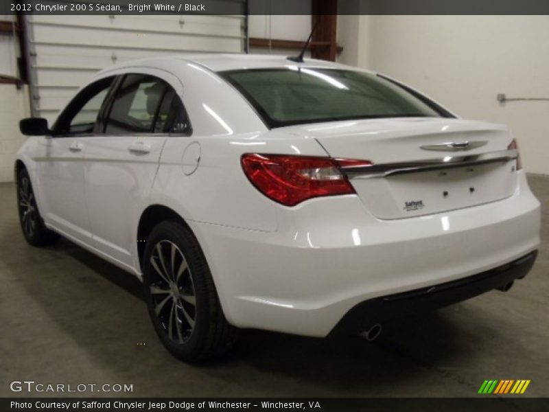 Bright White / Black 2012 Chrysler 200 S Sedan