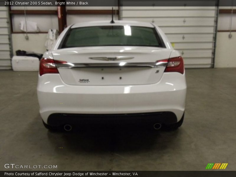 Bright White / Black 2012 Chrysler 200 S Sedan