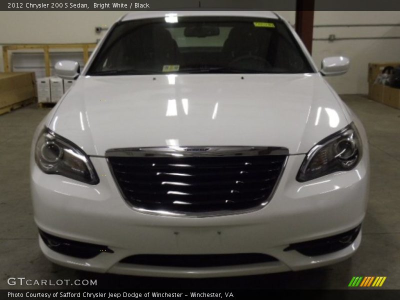 Bright White / Black 2012 Chrysler 200 S Sedan