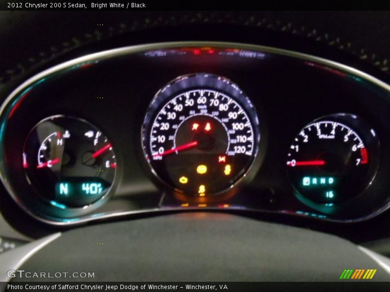 Bright White / Black 2012 Chrysler 200 S Sedan