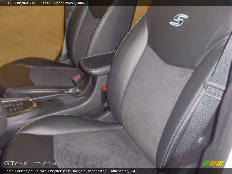 Bright White / Black 2012 Chrysler 200 S Sedan