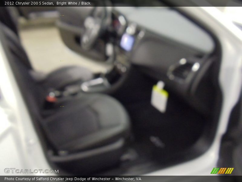 Bright White / Black 2012 Chrysler 200 S Sedan