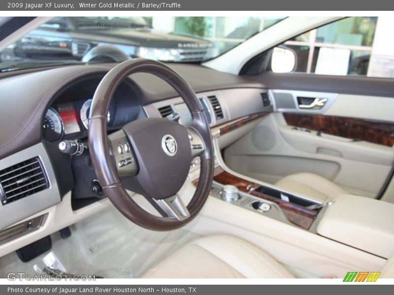 Winter Gold Metallic / Barley/Truffle 2009 Jaguar XF Luxury