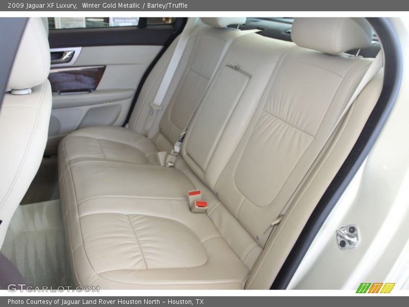 Winter Gold Metallic / Barley/Truffle 2009 Jaguar XF Luxury