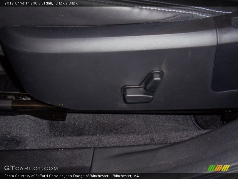 Black / Black 2012 Chrysler 200 S Sedan